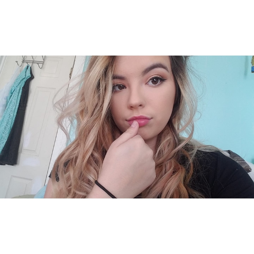 Meet your Posher, Kloe